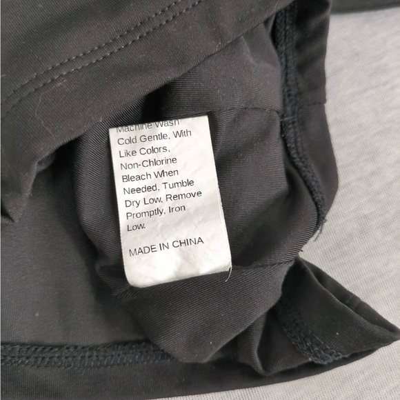 🍭 3/$10 For Bundle Only: Shein Ruched Bust Crop Top - Picture 8 of 8